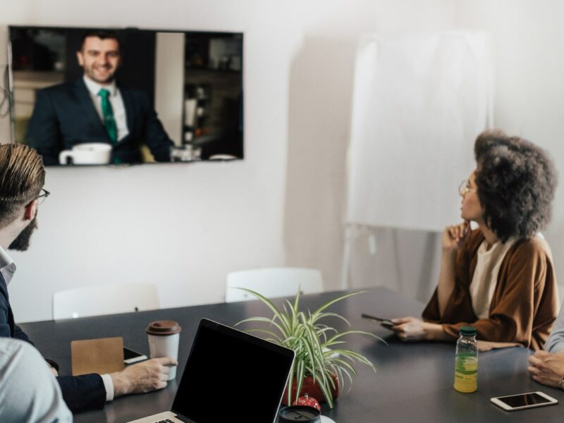 Simplicity of Cisco WebEx Video Conferencing boosts business productivity.|Cisco WebEx Meetings
